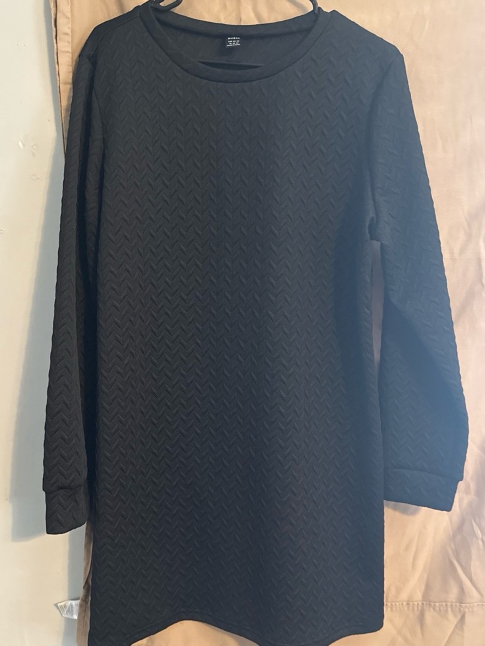 SHEIN Black Chevron Textured Crewneck Sweater